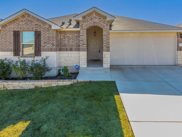237 Poplin LN, Troy, TX 76579