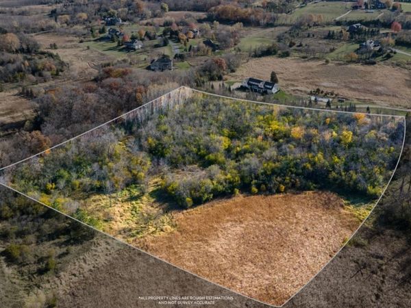 XXXX ORCHARD PARK RD, Wayzata, MN 55391