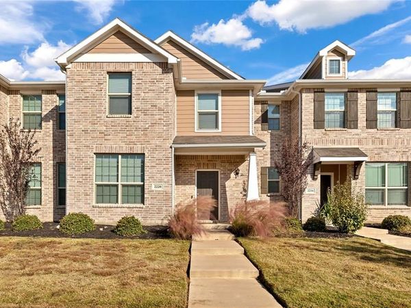 2220 Davenport Drive, Denton, TX 76207