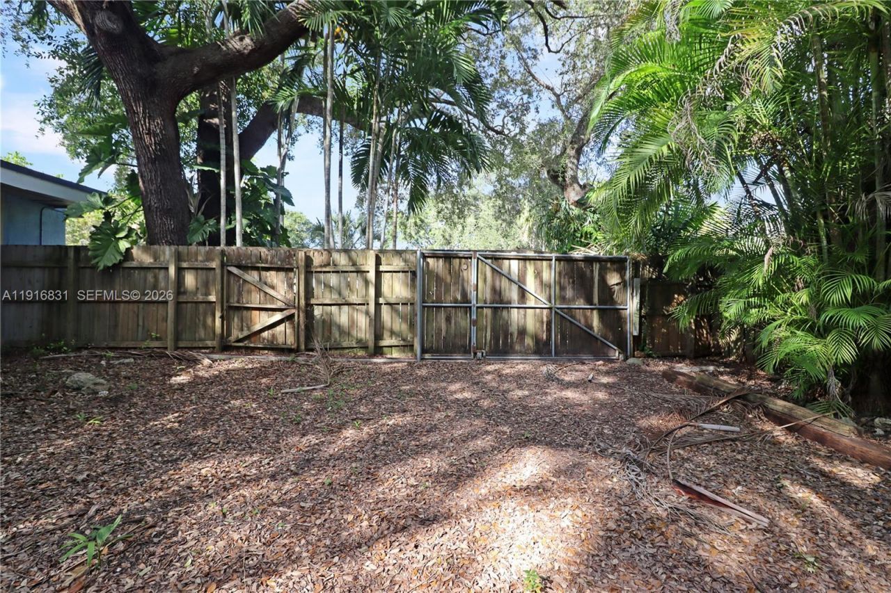 8030 SW 96th St, Miami, FL 33156 Photo