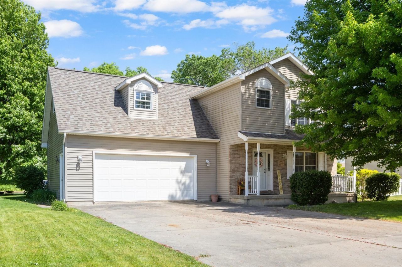 2697 Creekside Lane, Morris, IL 60450 Main Photo