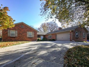 2051 Bridgeport Drive, Lexington, KY 40502