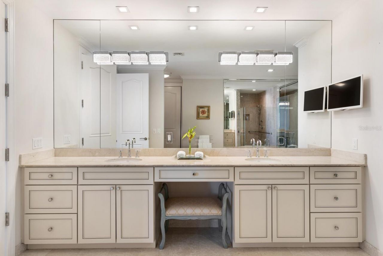 1111 Ritz Carlton Drive, Unit 1803, Sarasota, FL 34236 Photo