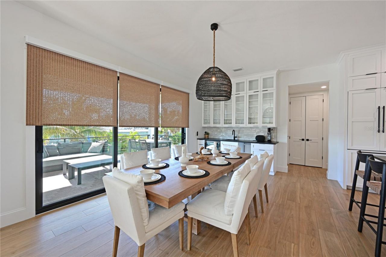 305 55th Street, Holmes Beach, FL 34217 Photo