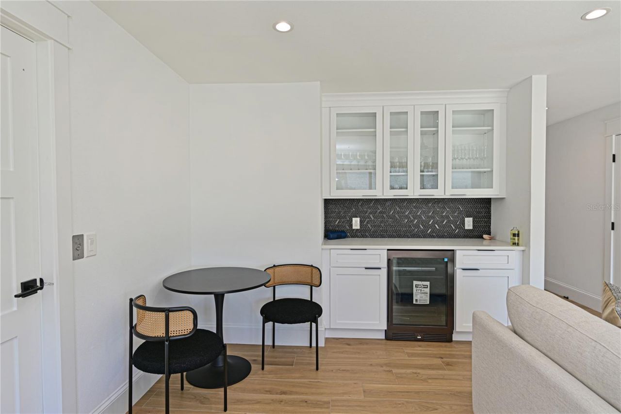 305 55th Street, Holmes Beach, FL 34217 Photo