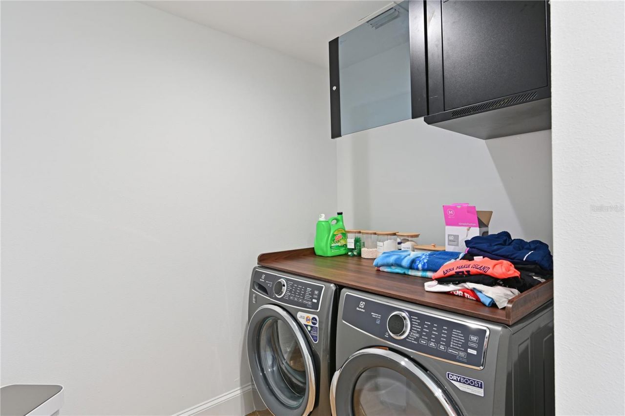 305 55th Street, Holmes Beach, FL 34217 Photo