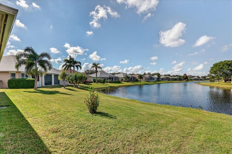 5250 E 1st Sq, Vero Beach, FL 32968 Photo