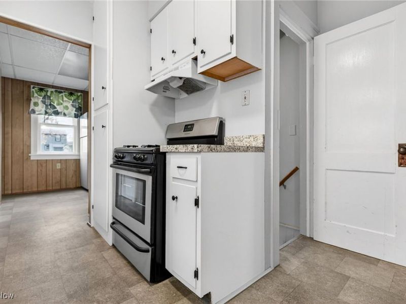 129 Brandtson Avenue, Elyria, OH 44035 Photo 6