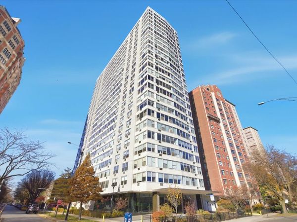 3900 N Lake Shore Drive, Unit 17G, Chicago, IL 60613