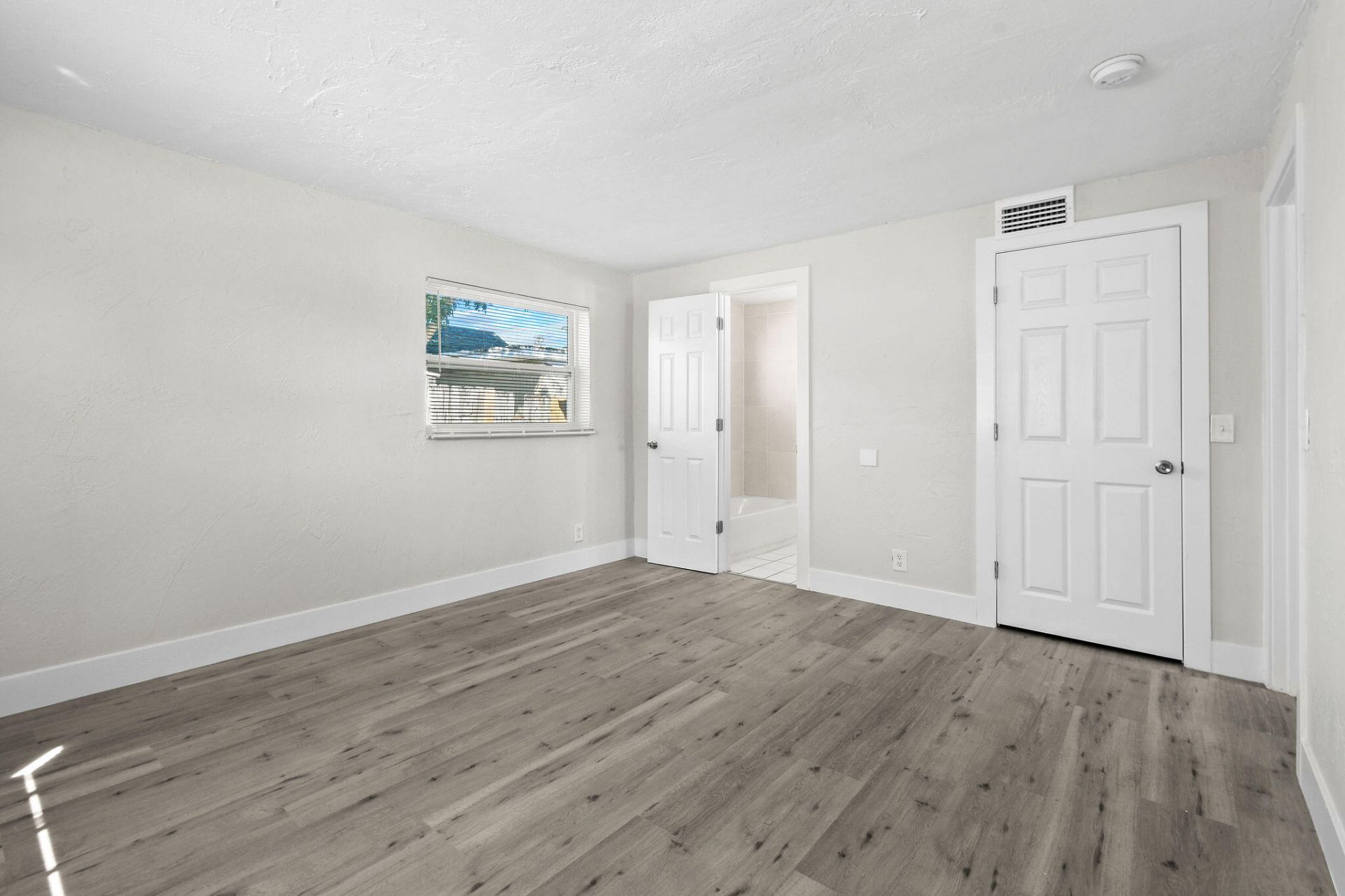 1301 W 25th Street, Riviera Beach, FL 33404 Photo