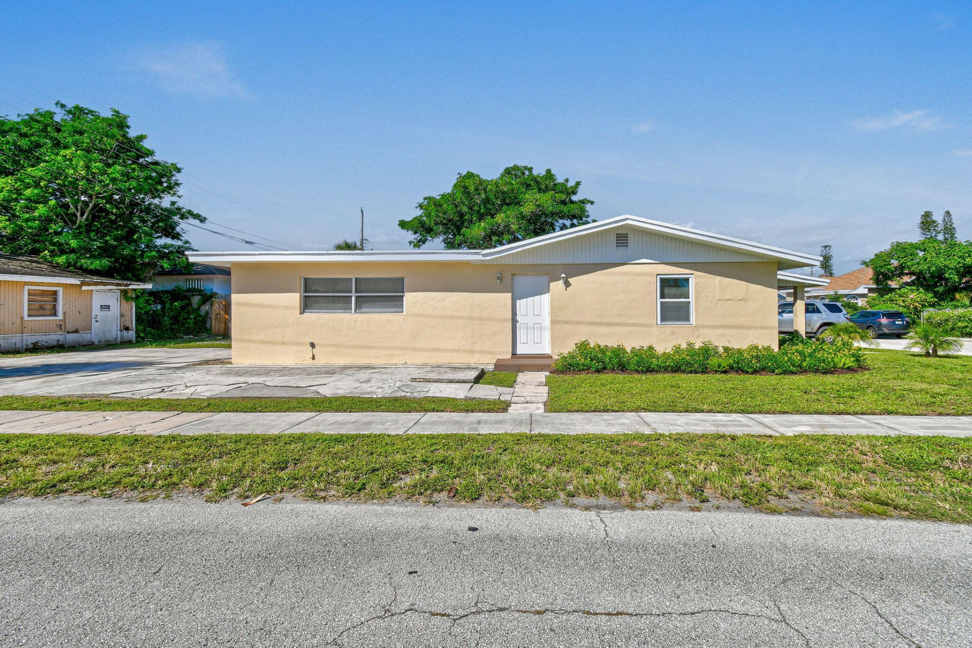 1301 W 25th Street, Riviera Beach, FL 33404 Photo
