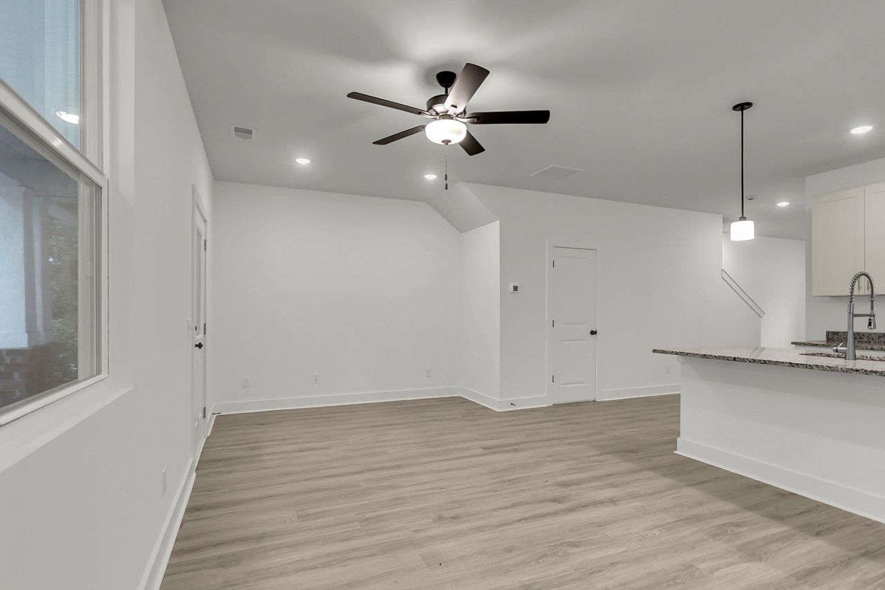 545 Gahagan Road Photo 11