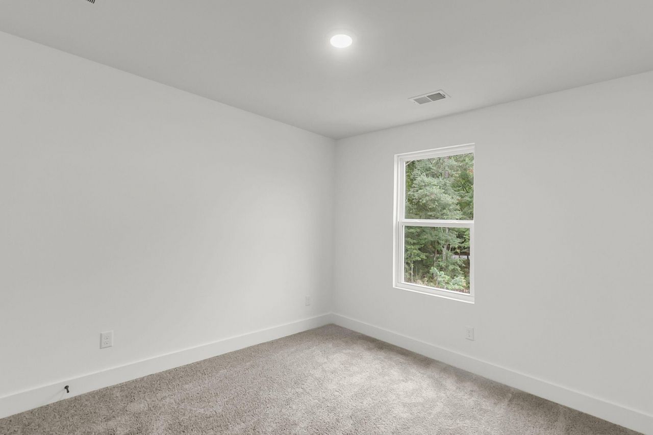 545 Gahagan Road Photo 32