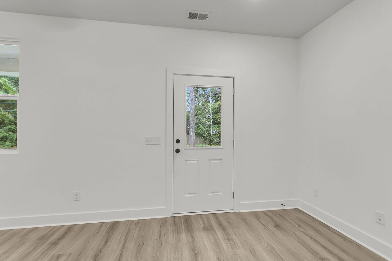 545 Gahagan Road Photo 8