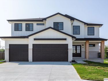 21408 Taylor Street, Elkhorn, NE 68022