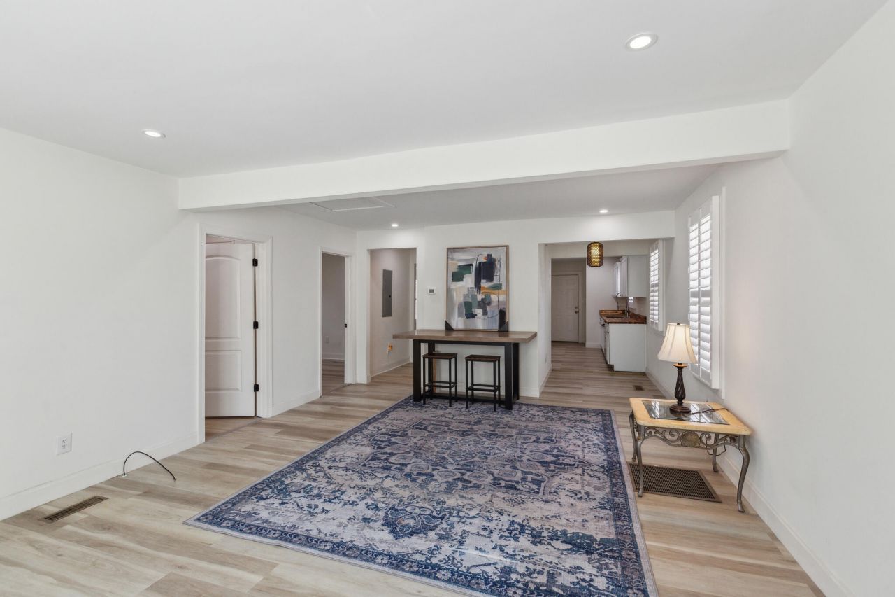 2925 Alabama Drive Photo 8