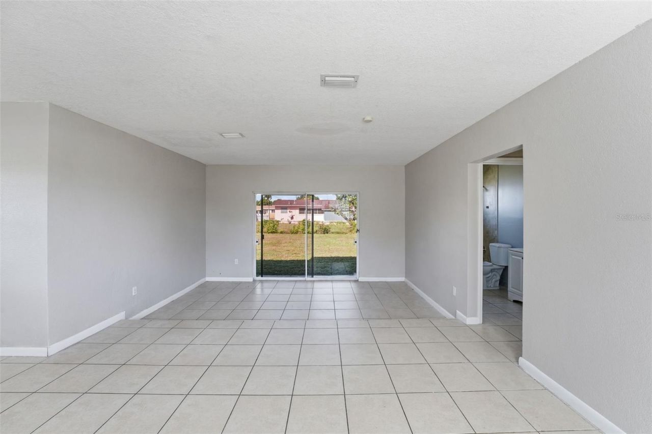 1331 NW 176th Terrace, Miami, FL 33169 Photo