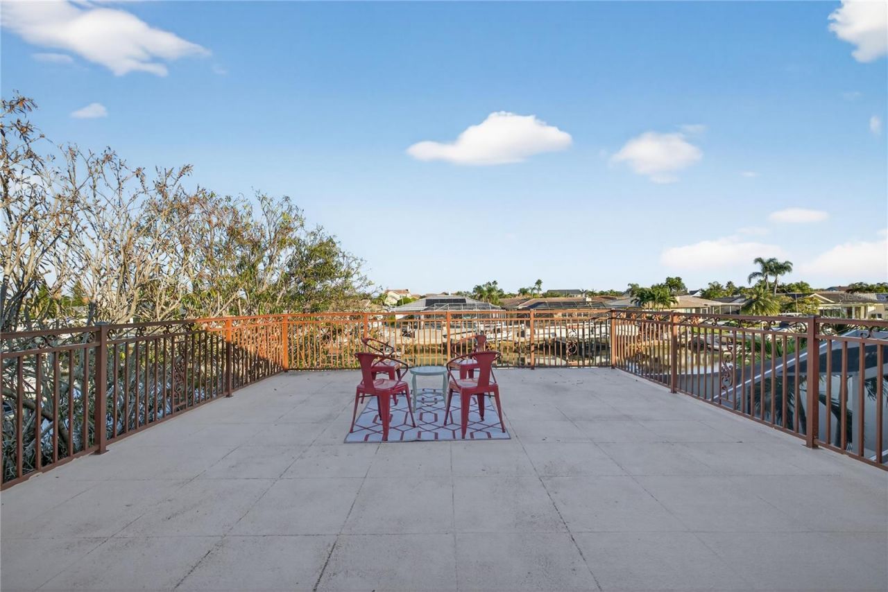 5124 South Shore Drive, New Port Richey, FL 34652 Photo