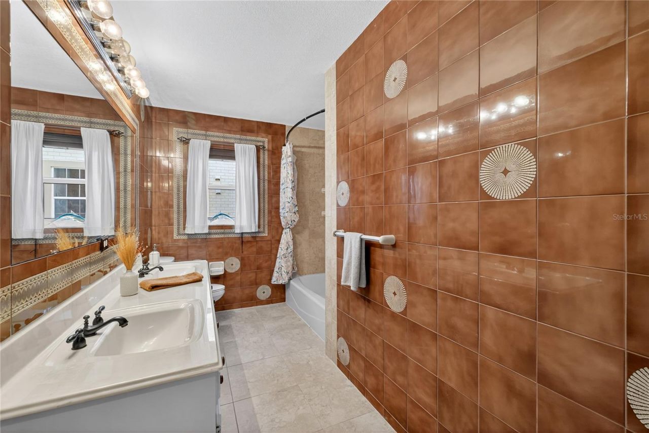 5124 South Shore Drive, New Port Richey, FL 34652 Photo