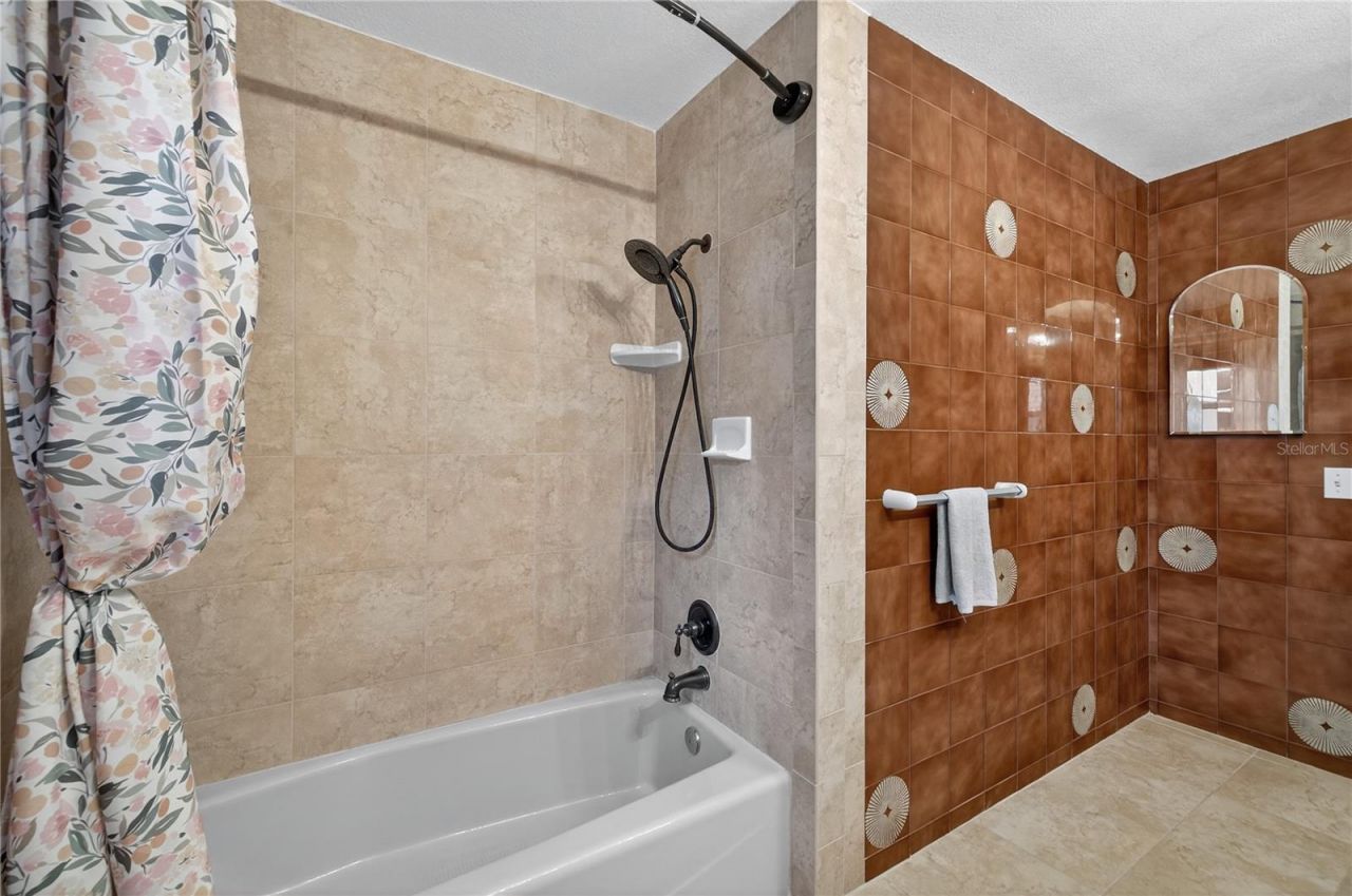 5124 South Shore Drive, New Port Richey, FL 34652 Photo