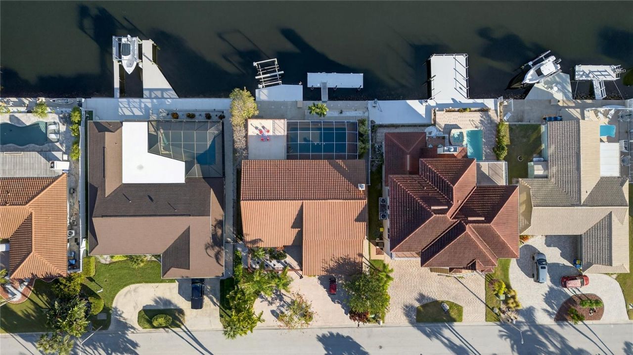 5124 South Shore Drive, New Port Richey, FL 34652 Photo