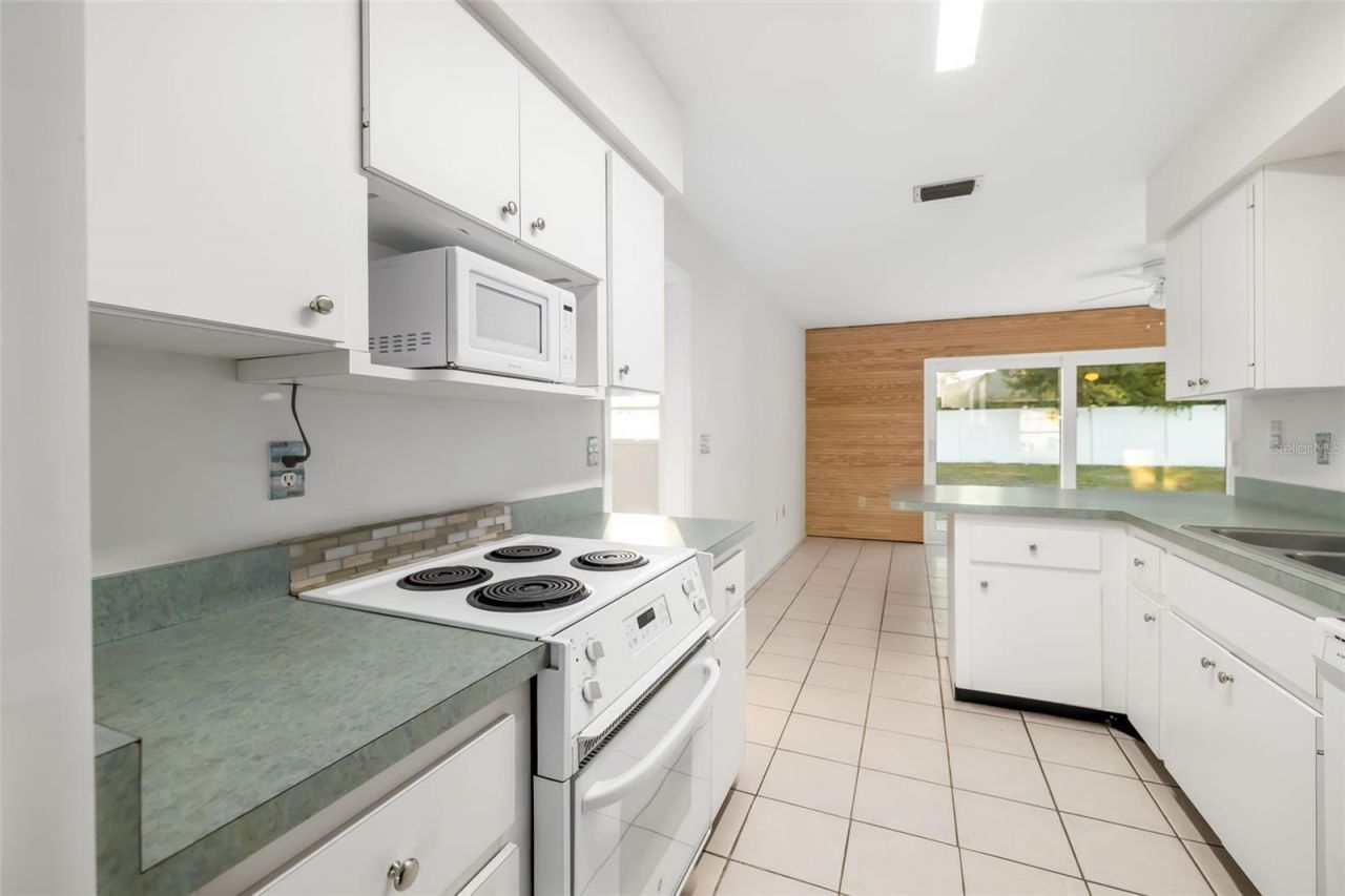 2208 34th Street W, Bradenton, FL 34205 Photo