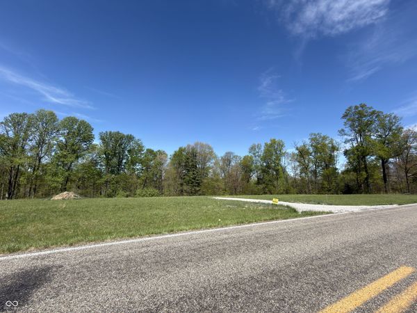 4.37 St Rd 45, Bloomfield, IN 47424
