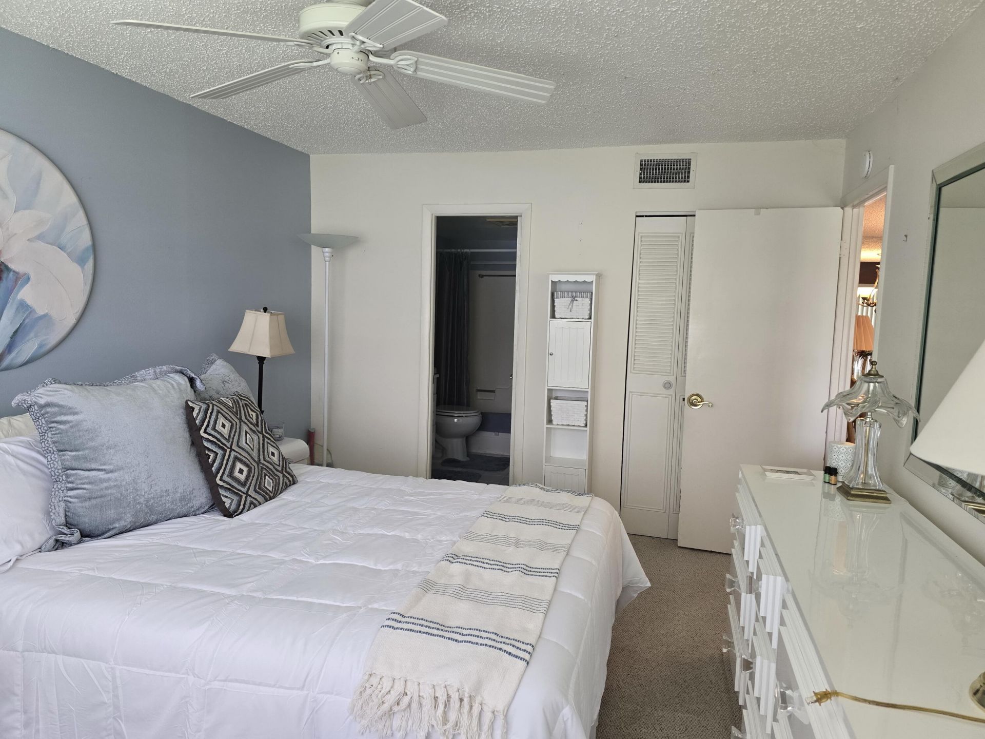 112 Lake Dora Drive, West Palm Beach, FL 33411 Photo