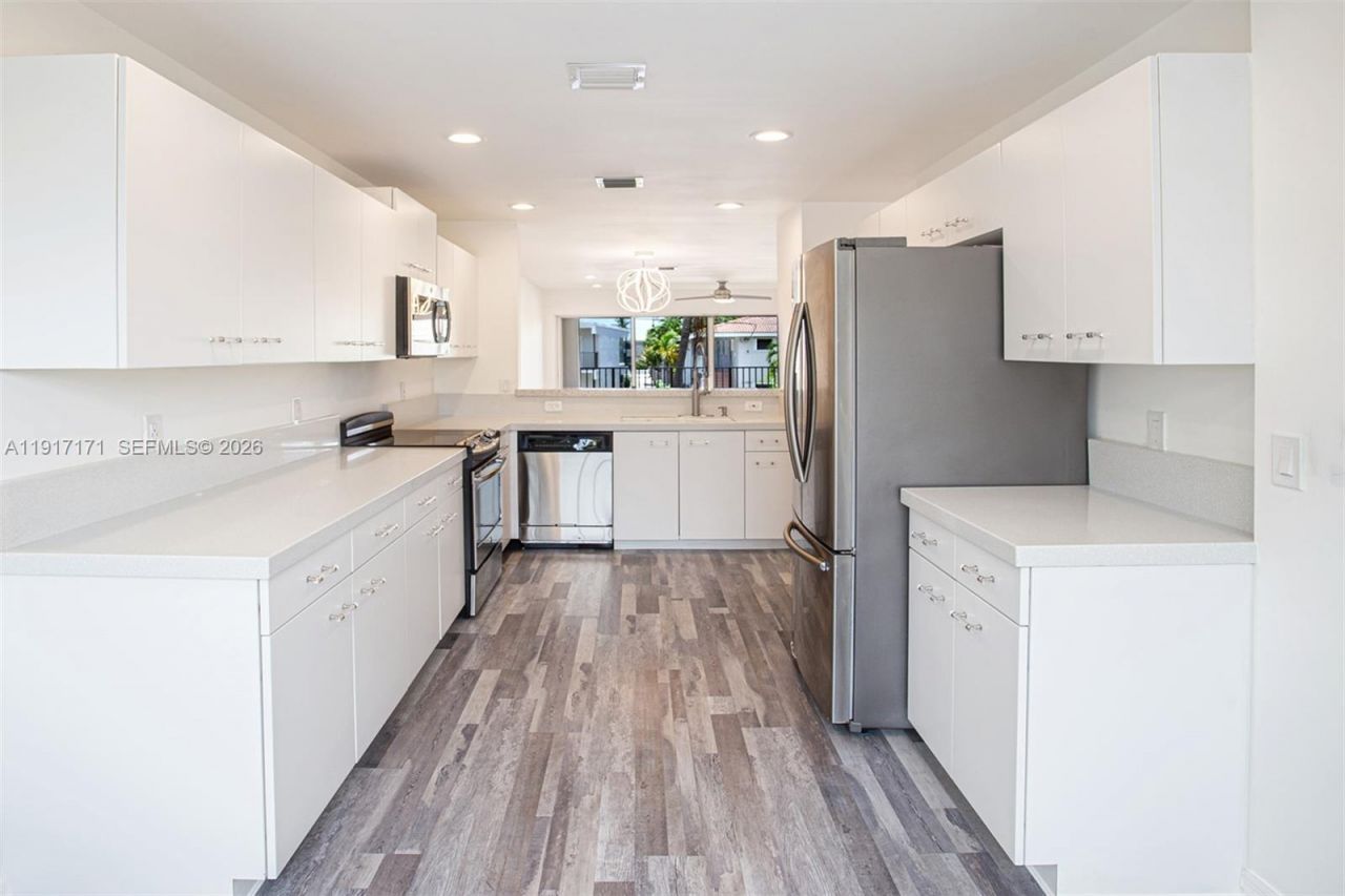 1998 NE 7th St, Unit 104, Deerfield Beach, FL 33441 Photo