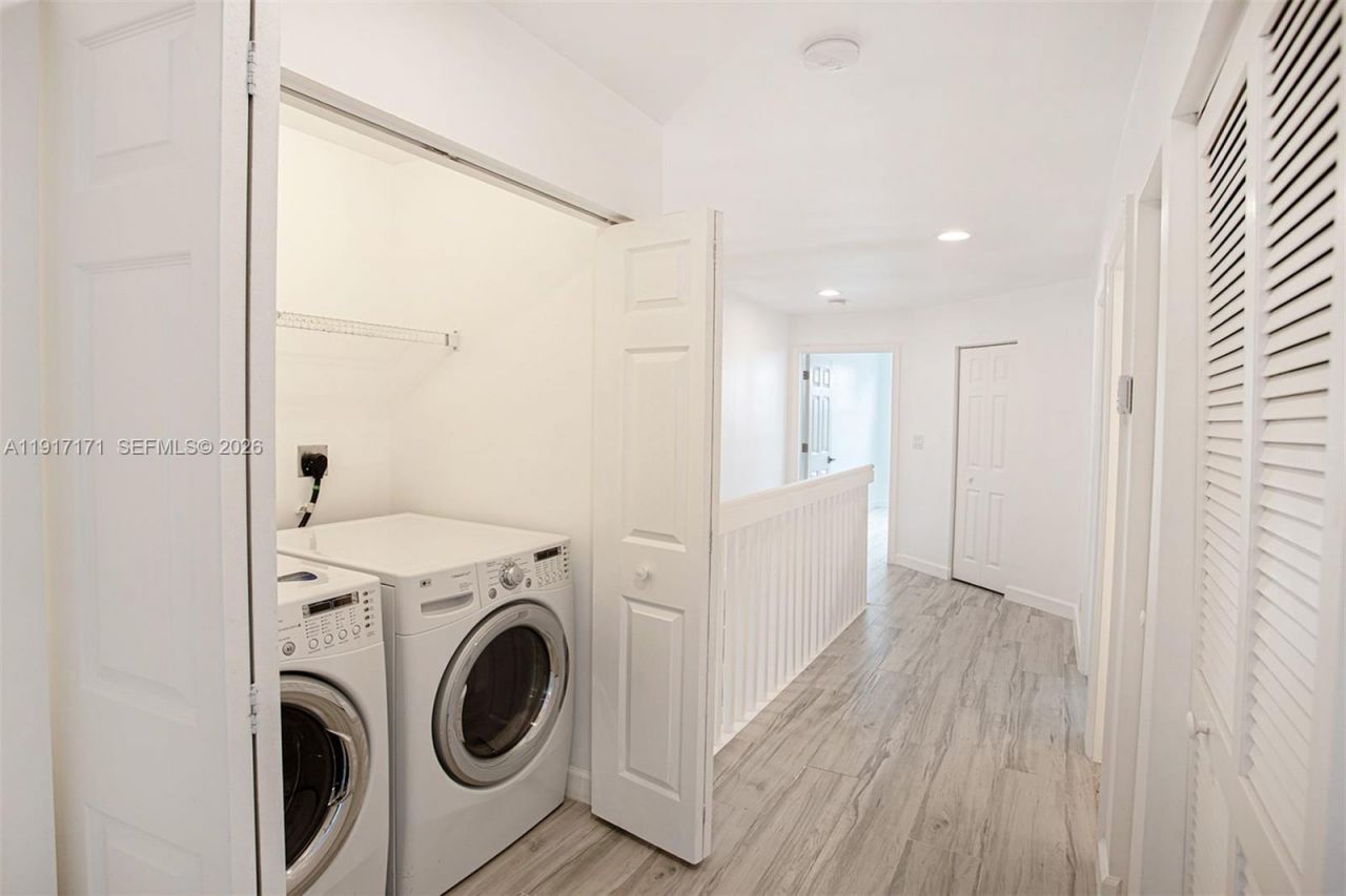 1998 NE 7th St, Unit 104, Deerfield Beach, FL 33441 Photo