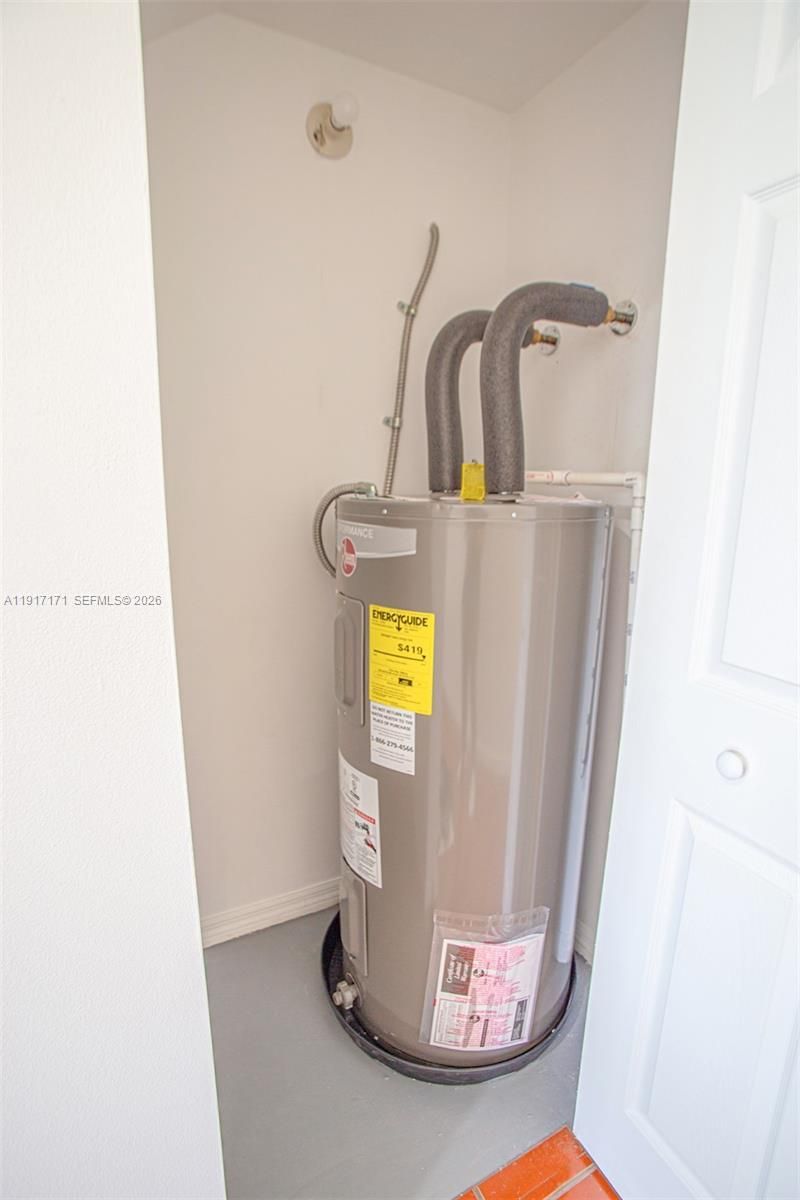 1998 NE 7th St, Unit 104, Deerfield Beach, FL 33441 Photo