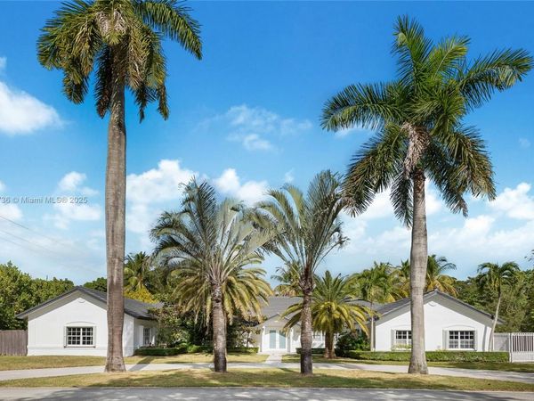 7675 SW 132nd St, Pinecrest, FL 33156