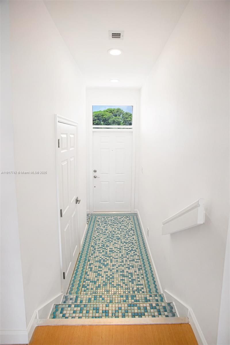 1998 NE 7th St, Unit 104, Deerfield Beach, FL 33441 Photo