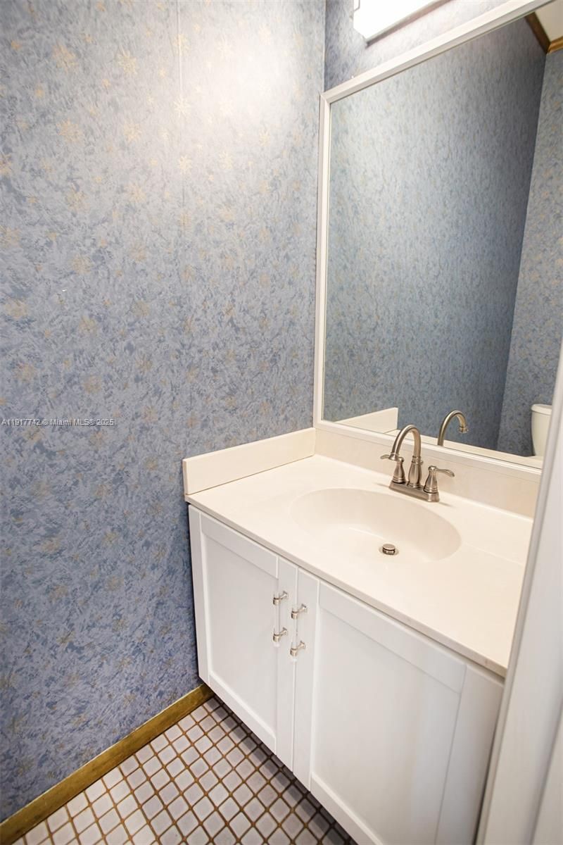 1998 NE 7th St, Unit 104, Deerfield Beach, FL 33441 Photo