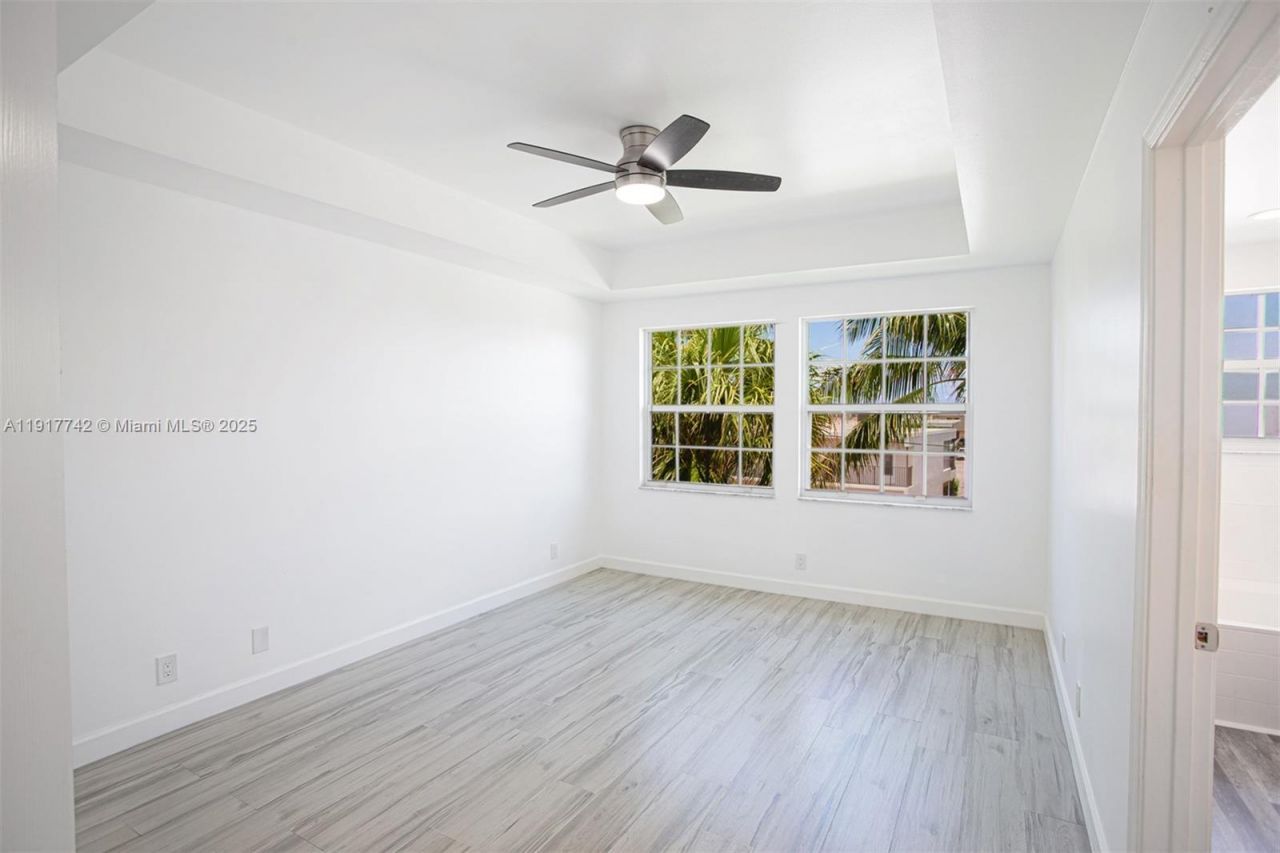 1998 NE 7th St, Unit 104, Deerfield Beach, FL 33441 Photo