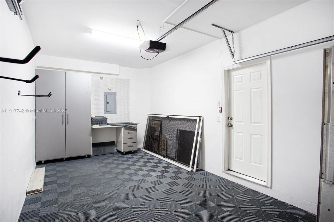 1998 NE 7th St, Unit 104, Deerfield Beach, FL 33441 Photo