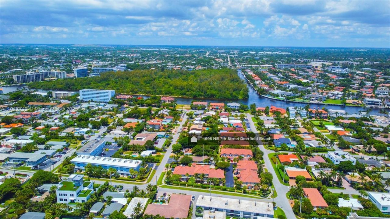 1998 NE 7th St, Unit 104, Deerfield Beach, FL 33441 Photo
