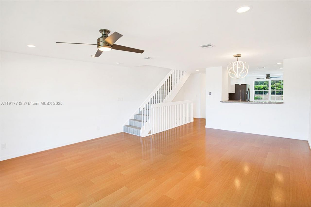 1998 NE 7th St, Unit 104, Deerfield Beach, FL 33441 Photo