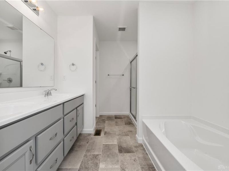 2034 Pebble Grove Way, Goshen, OH 45122 Photo 17