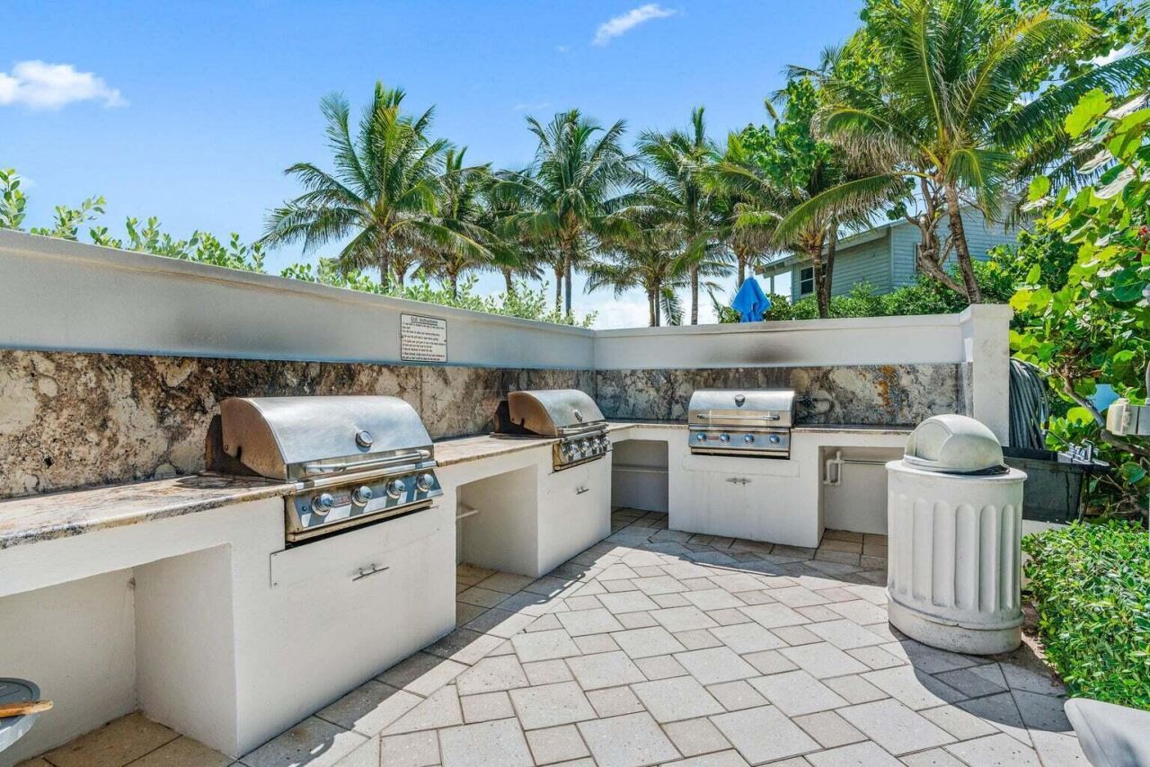 5200 N Ocean Drive, Unit 203, Singer Island, FL 33404 Photo