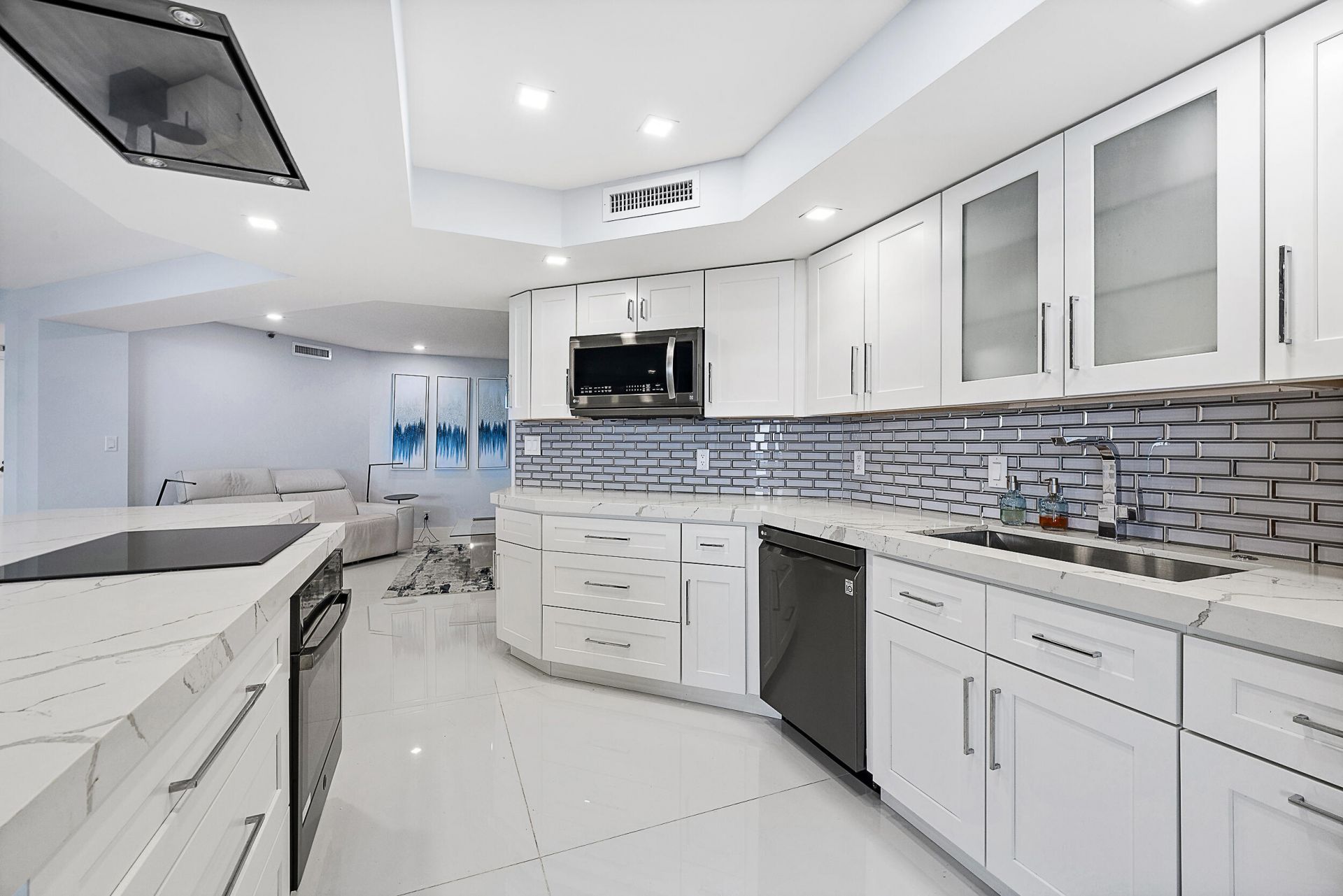 5200 N Ocean Drive, Unit 203, Singer Island, FL 33404 Photo