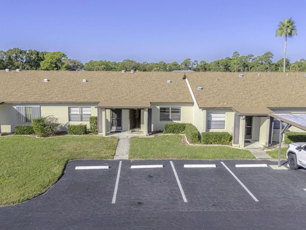 6020 Indrio Road, Unit 6, Fort Pierce, FL 34951