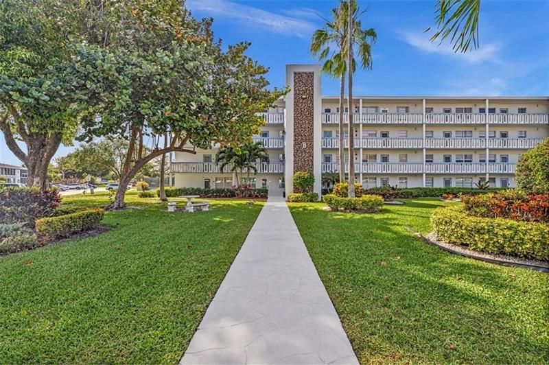 3021 Swansea B, Unit 3021, Deerfield Beach, FL 33442 Main Photo