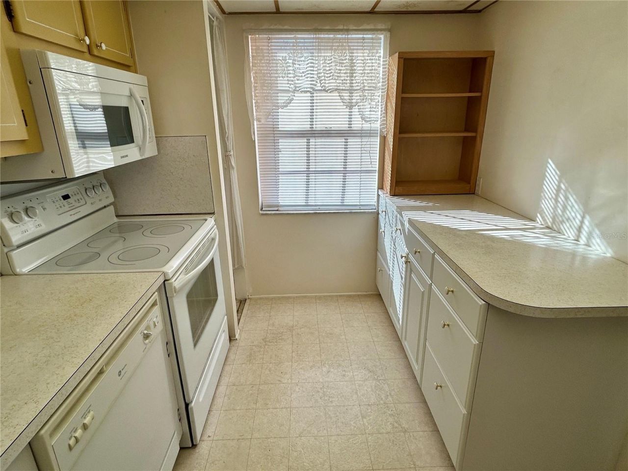 6960 20th Avenue N, Unit 301, Saint Petersburg, FL 33710 Photo