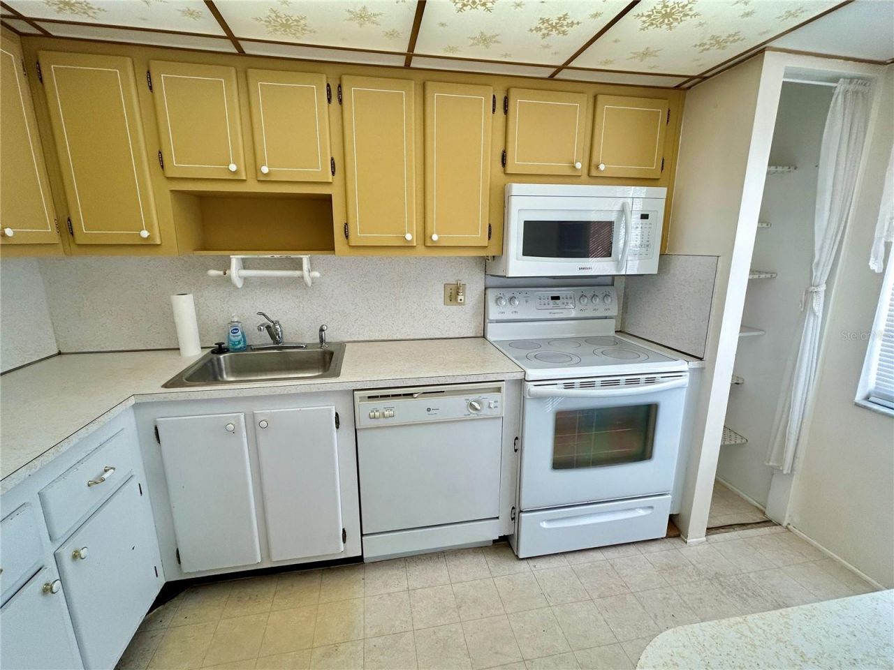 6960 20th Avenue N, Unit 301, Saint Petersburg, FL 33710 Photo