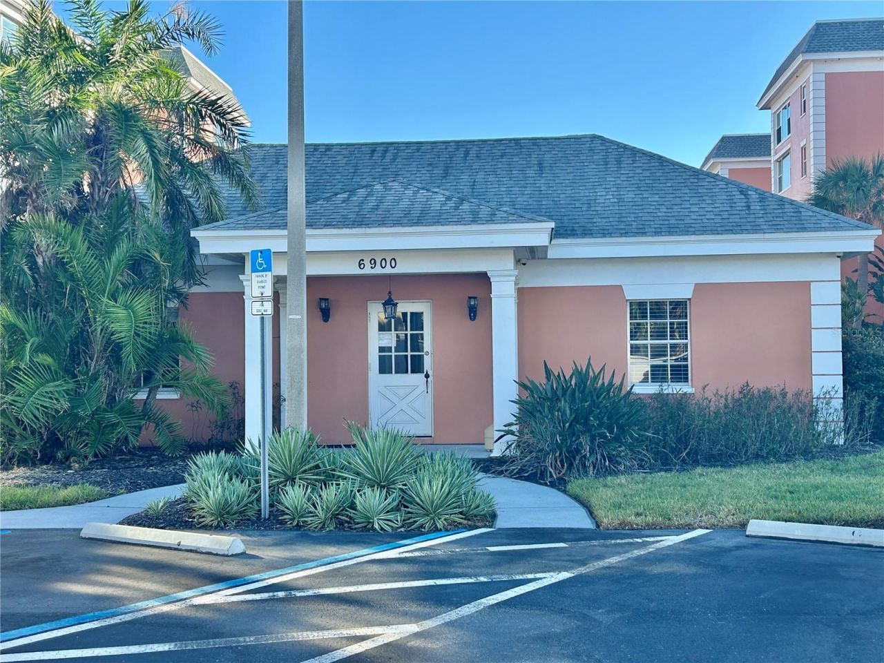 6960 20th Avenue N, Unit 301, Saint Petersburg, FL 33710 Photo