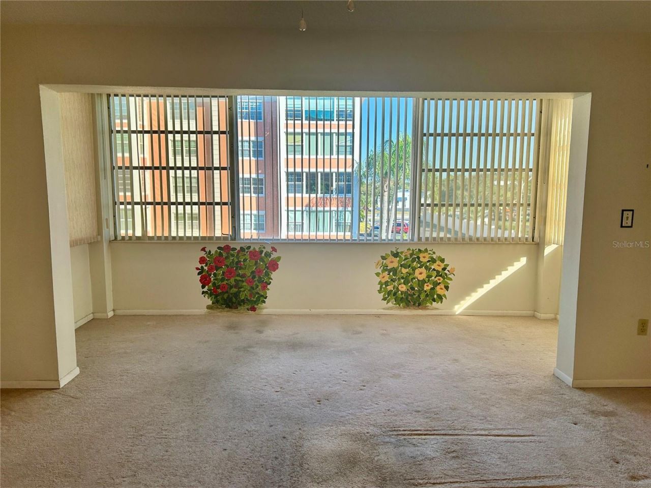 6960 20th Avenue N, Unit 301, Saint Petersburg, FL 33710 Photo