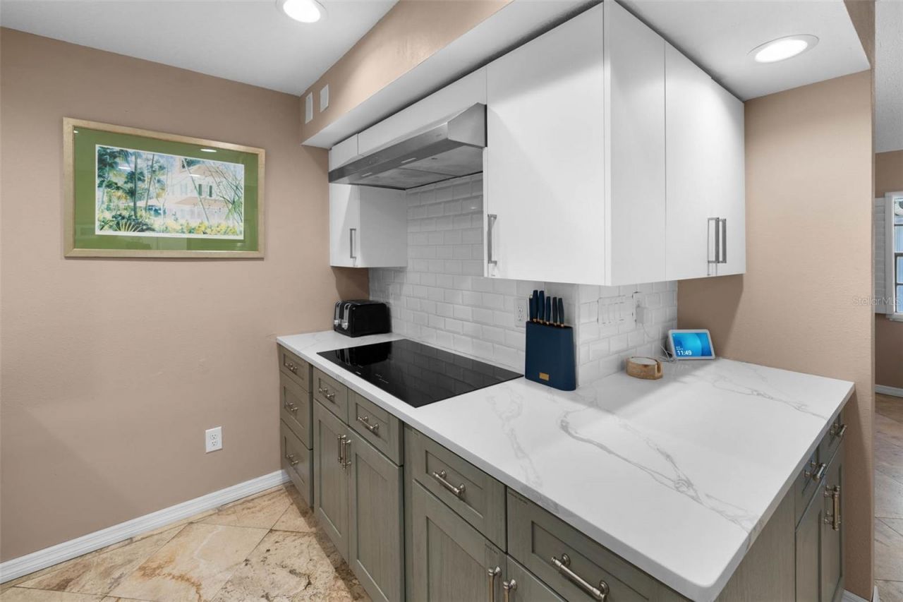 6110 Bear Trail, Weeki Wachee, FL 34607 Photo