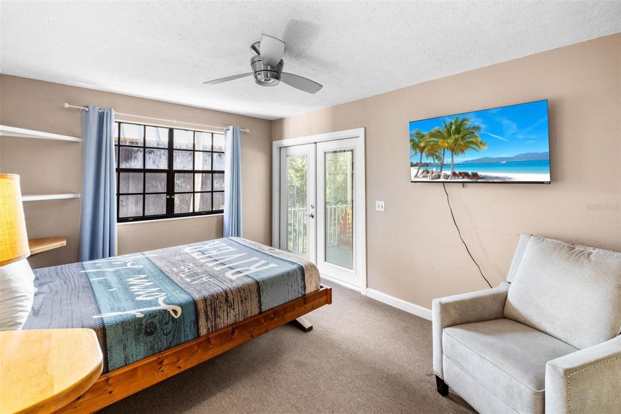 6110 Bear Trail, Weeki Wachee, FL 34607 Photo