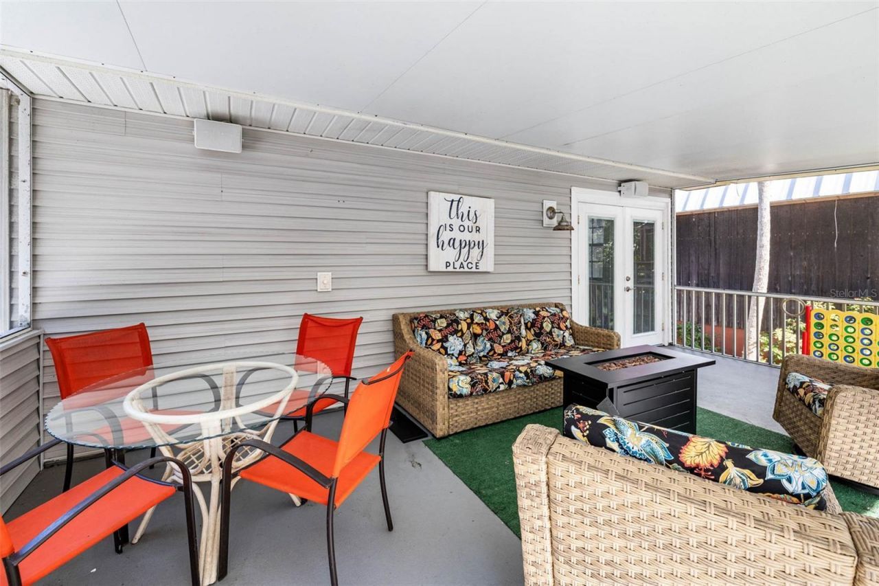 6110 Bear Trail, Weeki Wachee, FL 34607 Photo